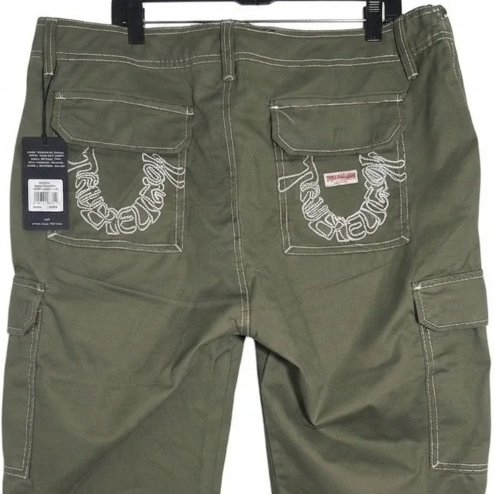 NWT True Religion Cargo SN Pant HS Outline Warped Horseshoe Mens 38 Kalamata